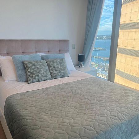 Magnificent Harbour View Skytower View Apartment In Cbd Auckland Eksteriør bilde