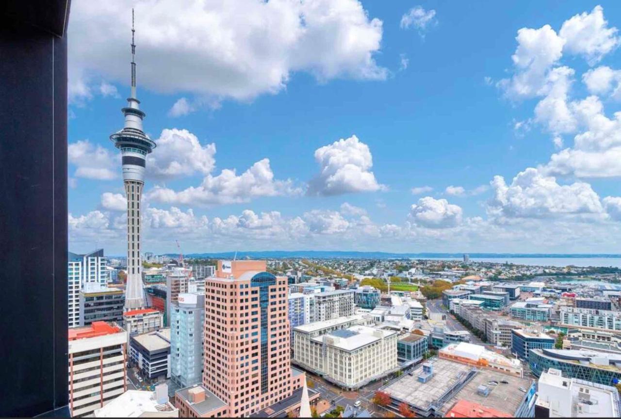 Magnificent Harbour View Skytower View Apartment In Cbd Auckland Eksteriør bilde