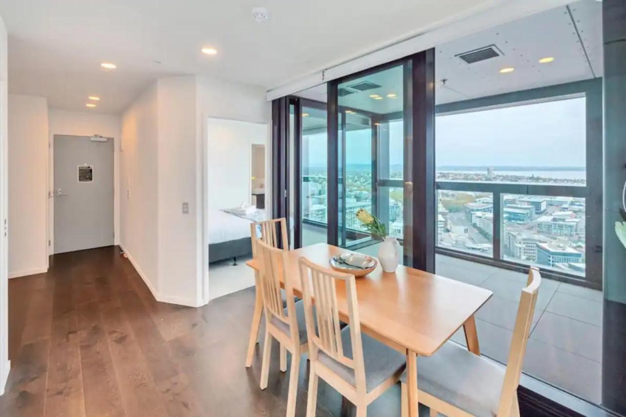 Magnificent Harbour View Skytower View Apartment In Cbd Auckland Eksteriør bilde