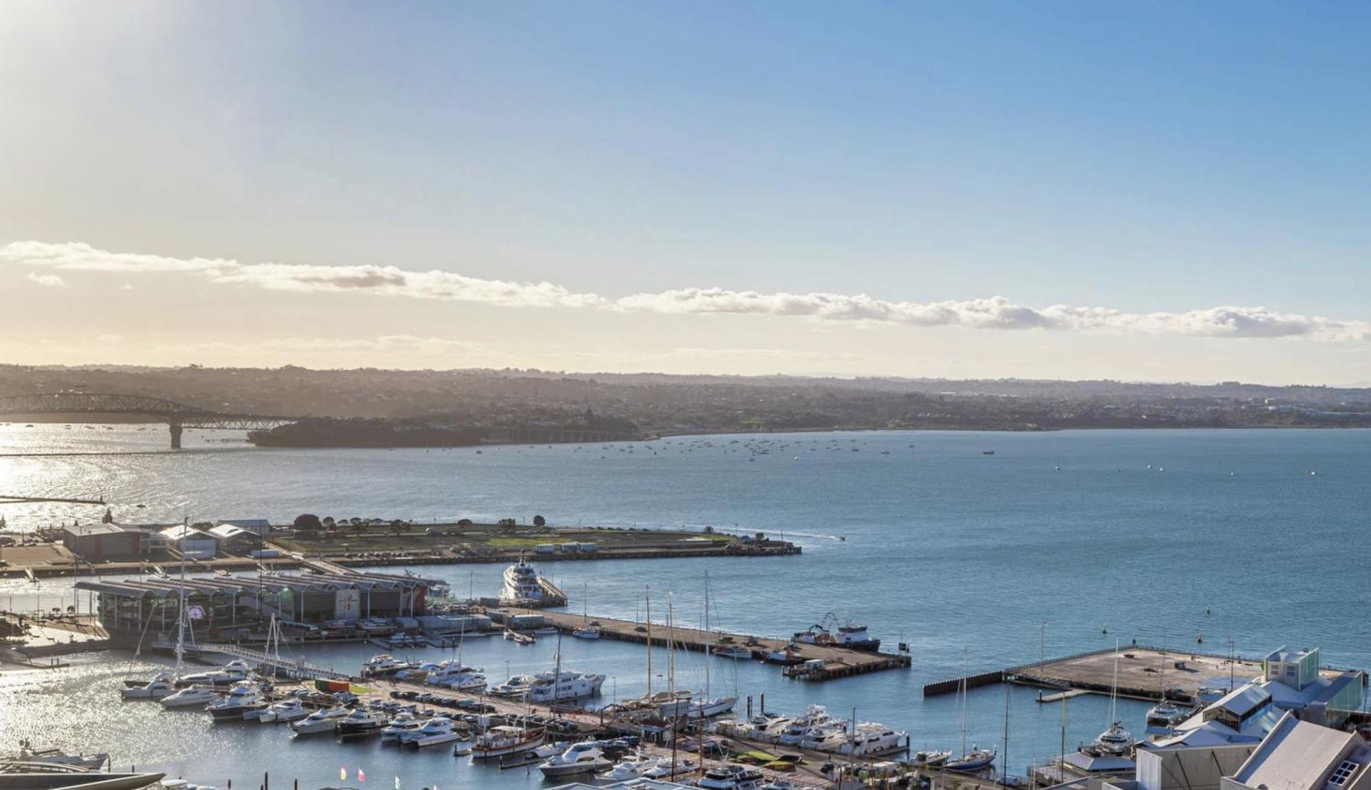 Magnificent Harbour View Skytower View Apartment In Cbd Auckland Eksteriør bilde