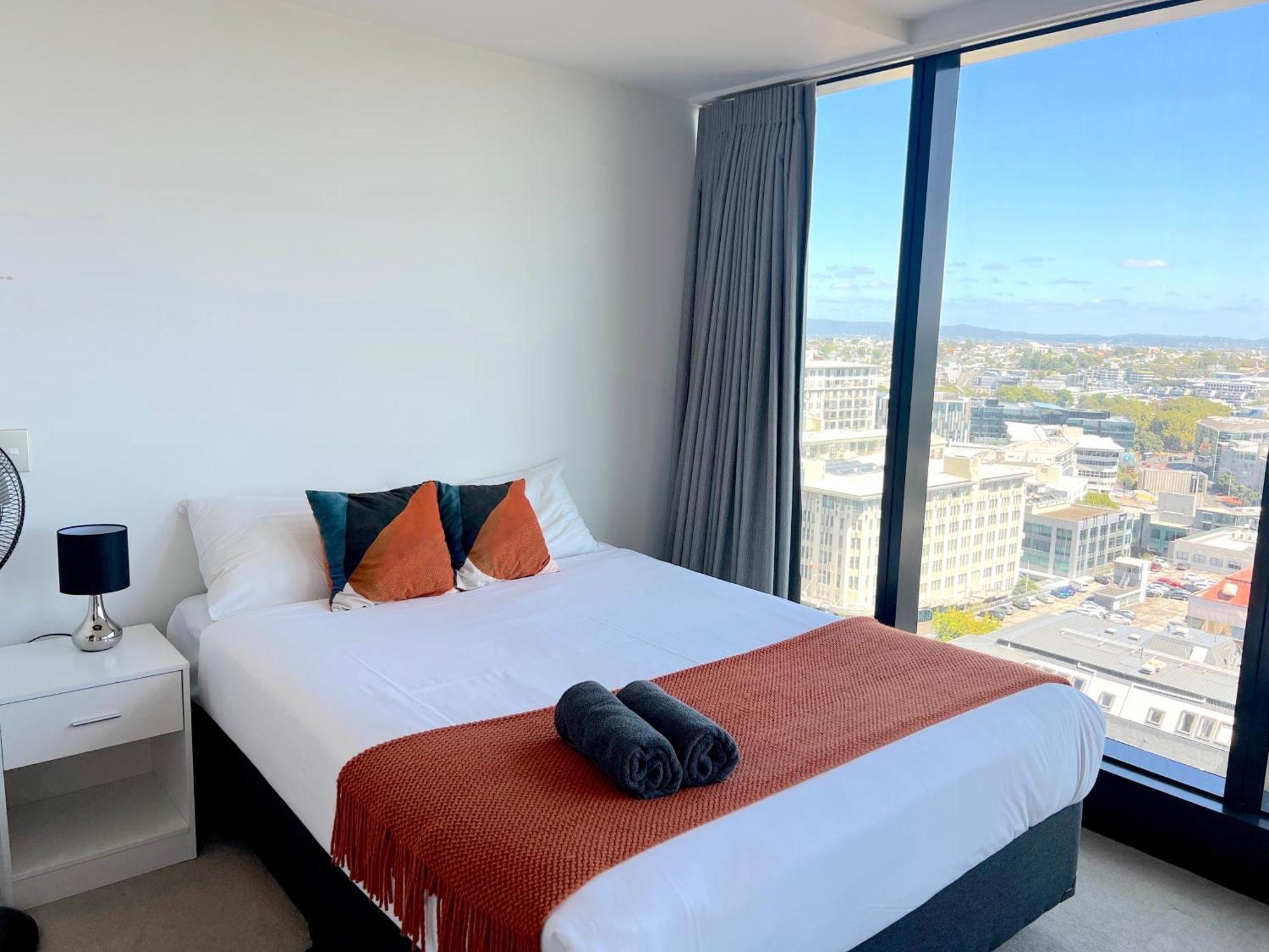 Magnificent Harbour View Skytower View Apartment In Cbd Auckland Eksteriør bilde