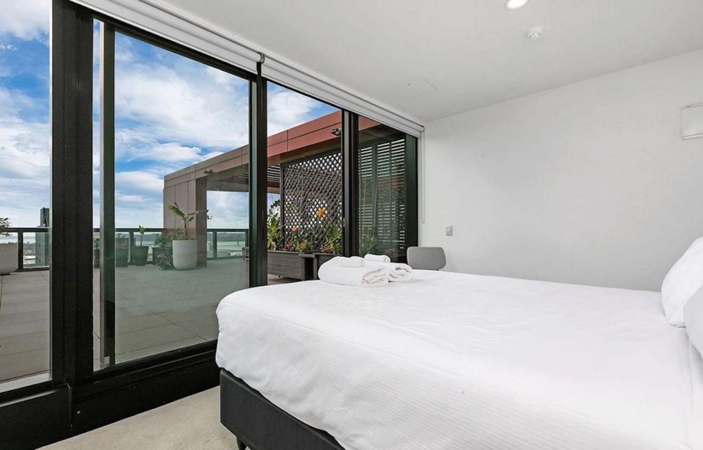 Magnificent Harbour View Skytower View Apartment In Cbd Auckland Eksteriør bilde