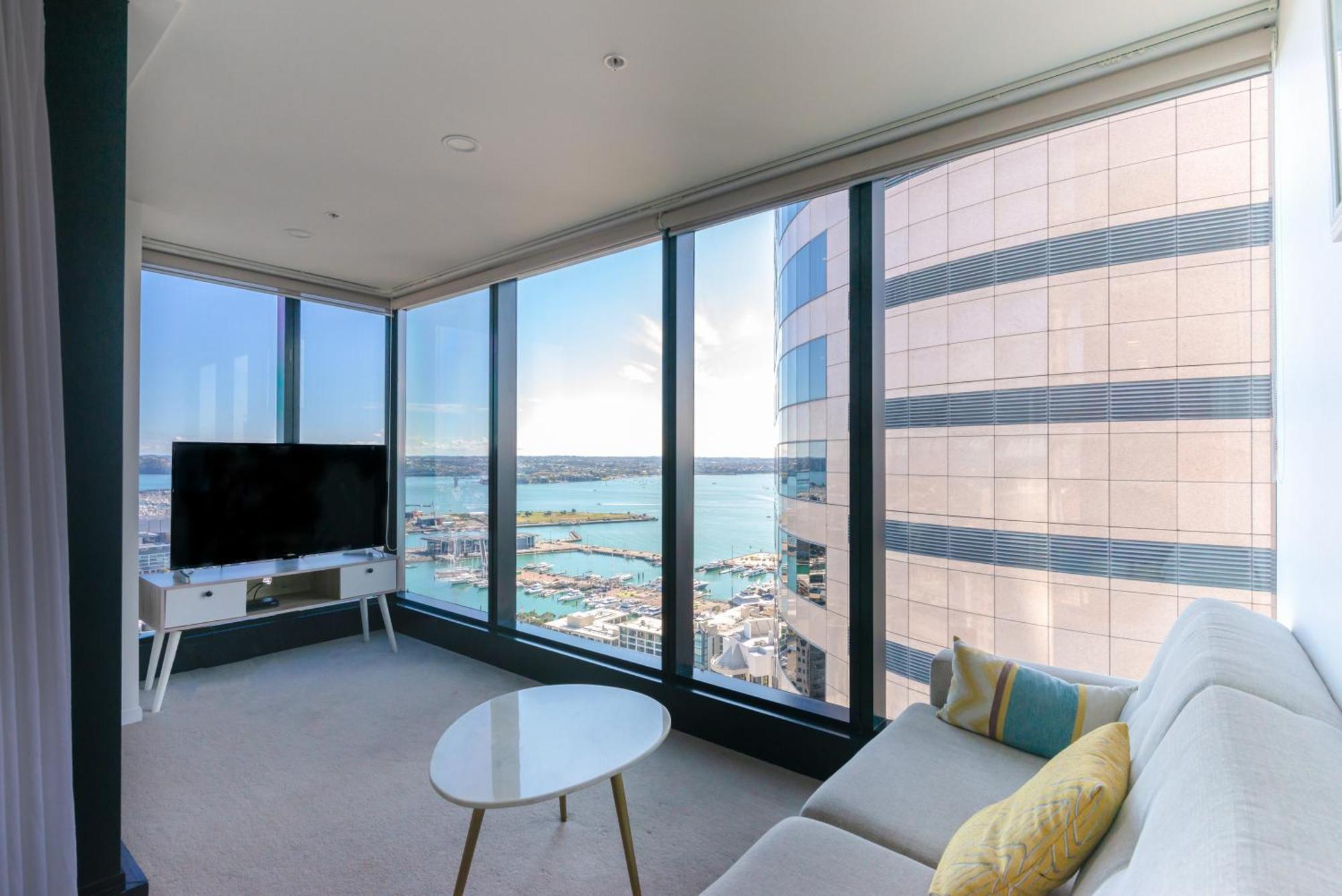 Magnificent Harbour View Skytower View Apartment In Cbd Auckland Eksteriør bilde